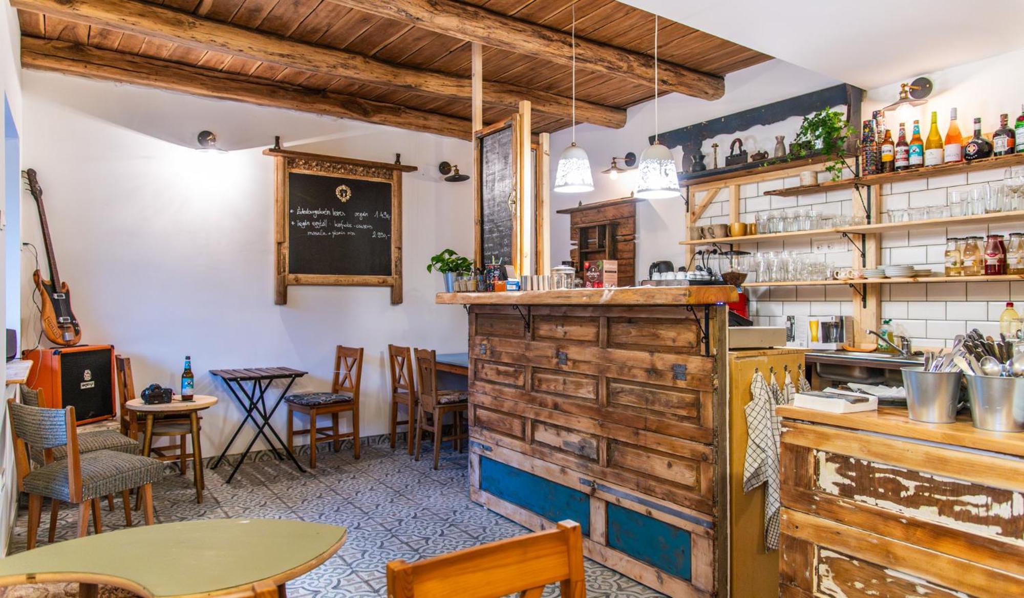 Minifaktura Loft Apartman & Reggelizo Es Etelbar Szokolya Dış mekan fotoğraf